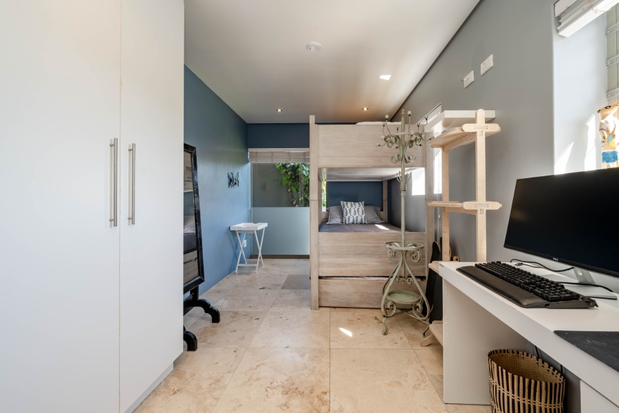 5 Bedroom Property for Sale in Keurbooms River Western Cape